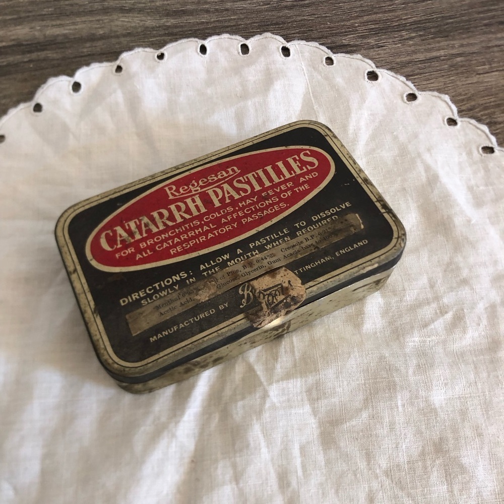 Vtg 1940s Catarrh Pastilles Tin Boots Nottingham
